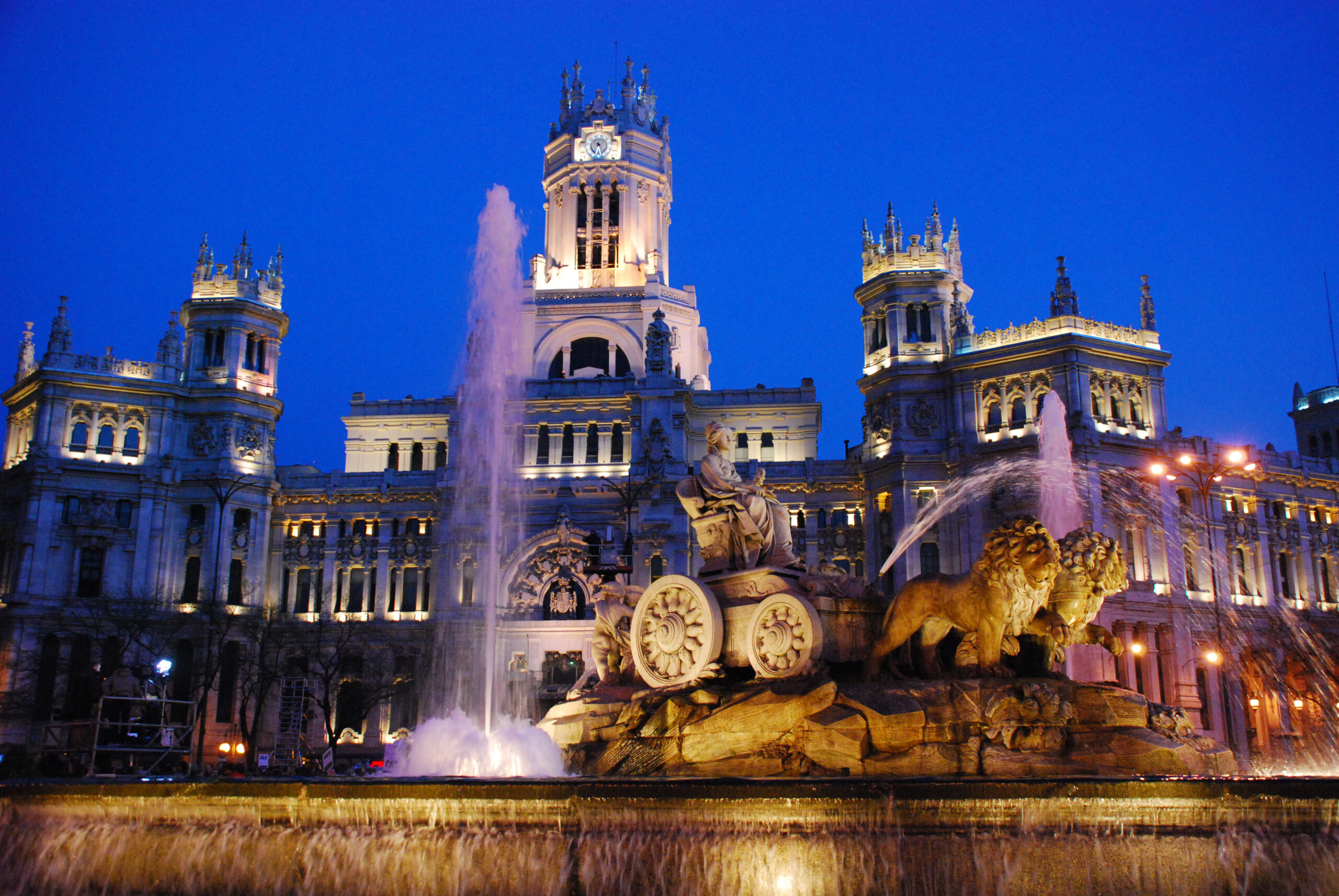 MadridFlash -The Cibeles Fountain is Madrid